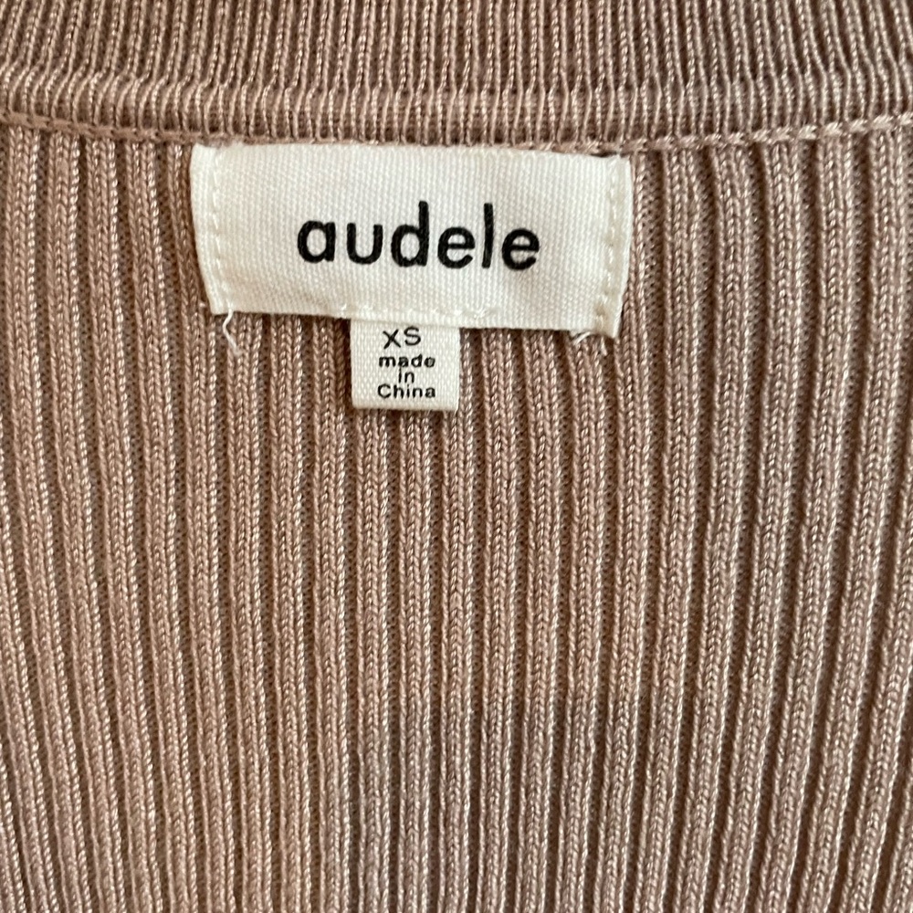 Sweater - Picture 2 of 4